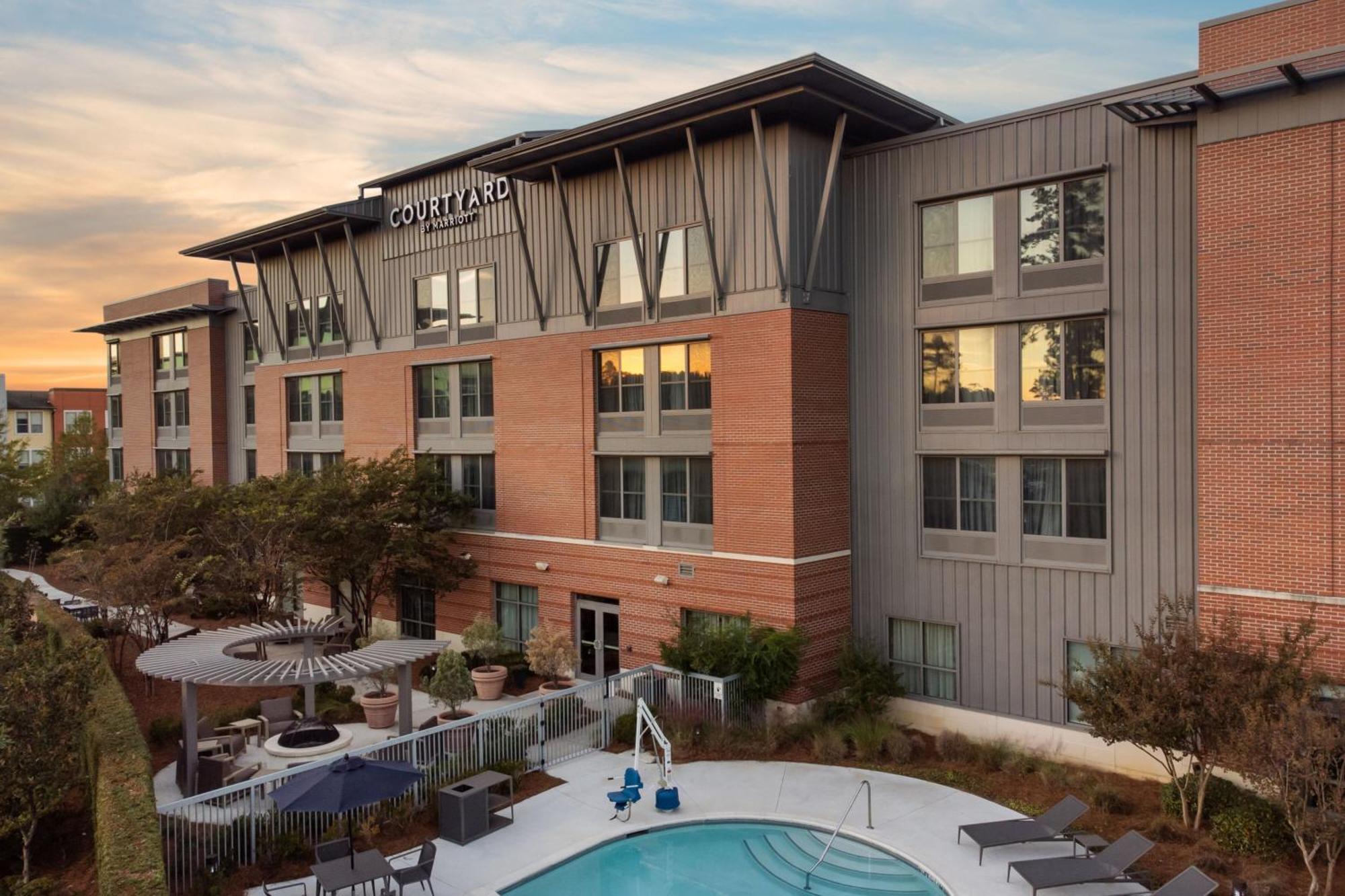 Courtyard By Marriott Charleston Саммервилл Экстерьер фото