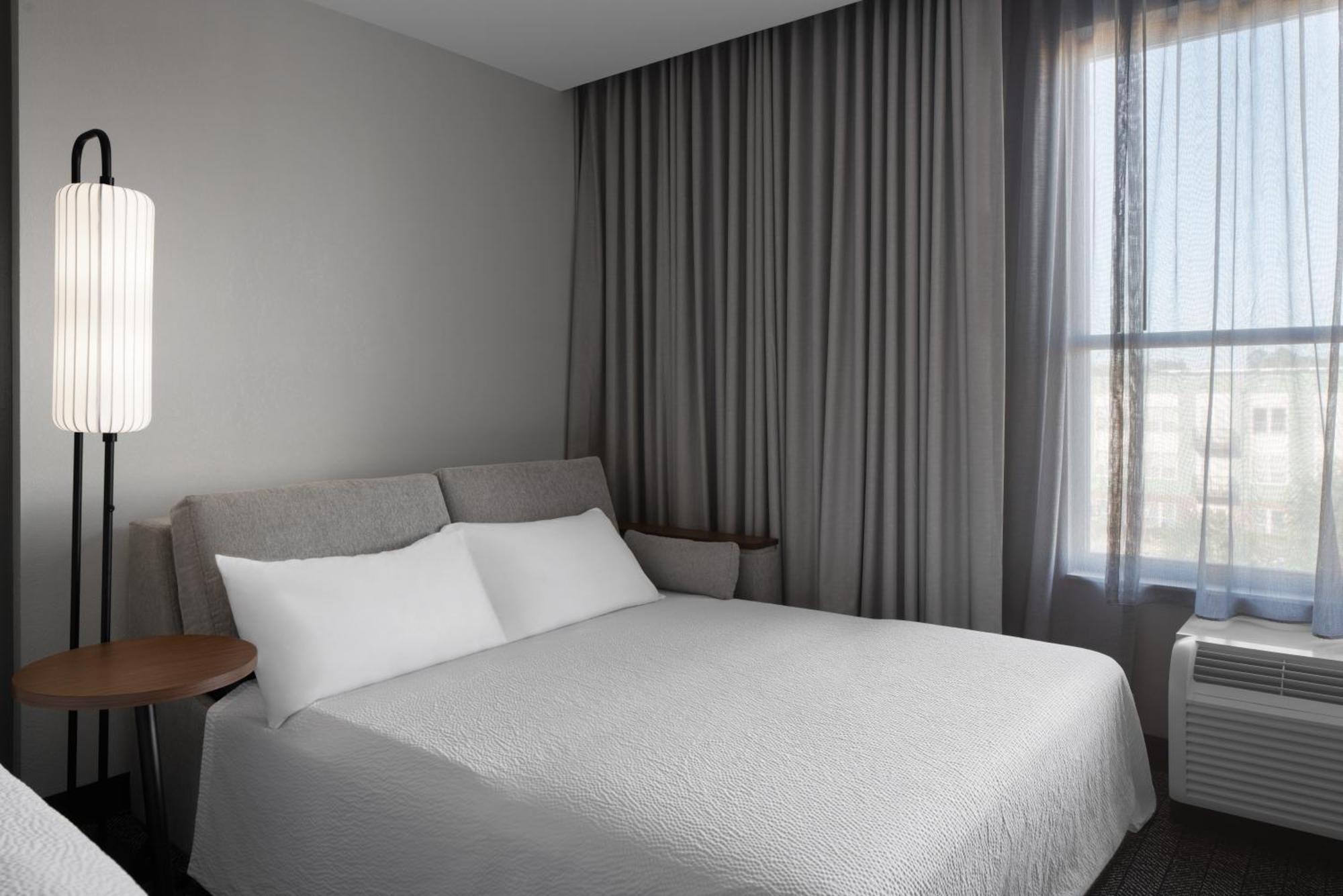 Courtyard By Marriott Charleston Саммервилл Экстерьер фото