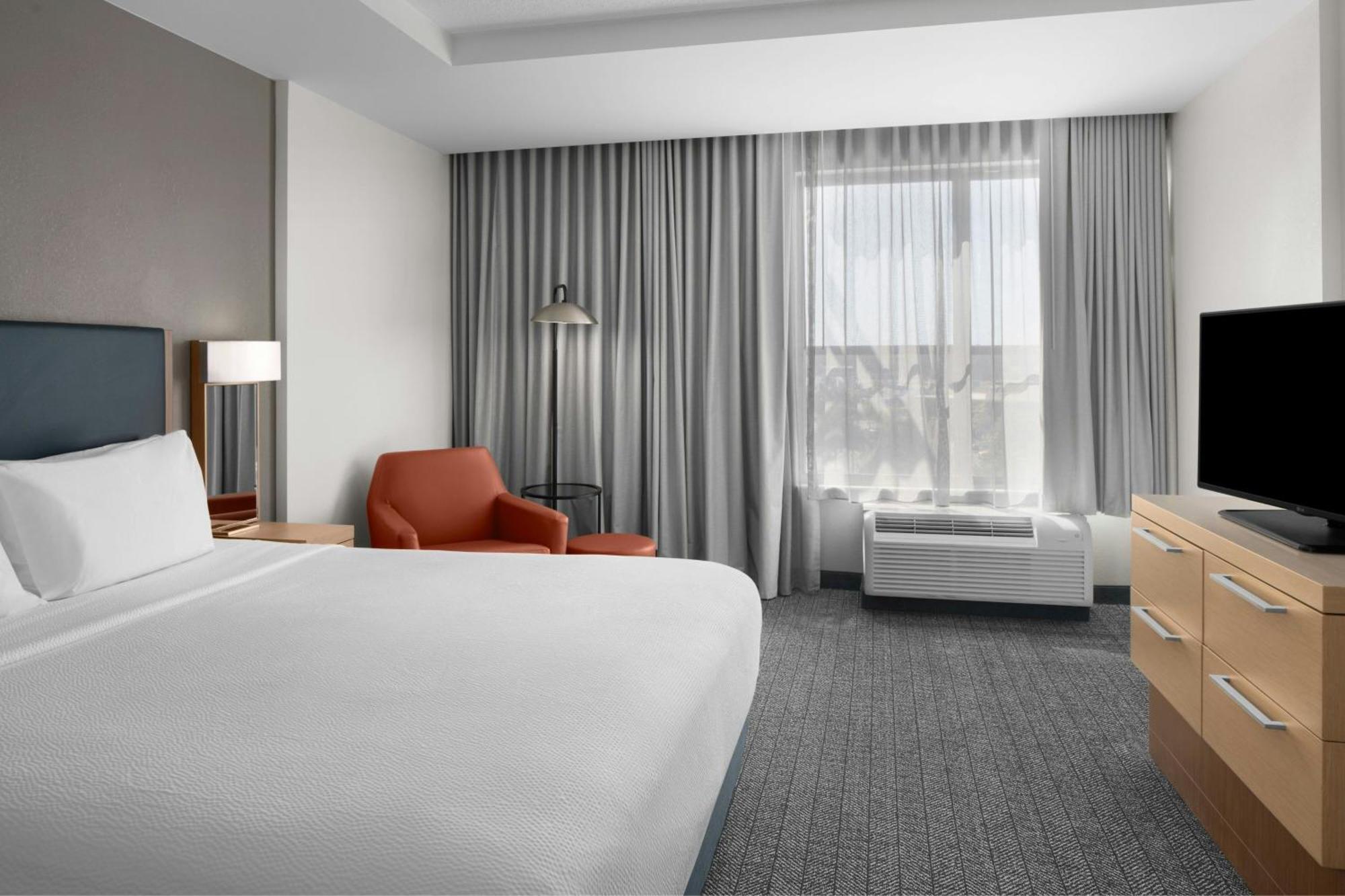 Courtyard By Marriott Charleston Саммервилл Экстерьер фото