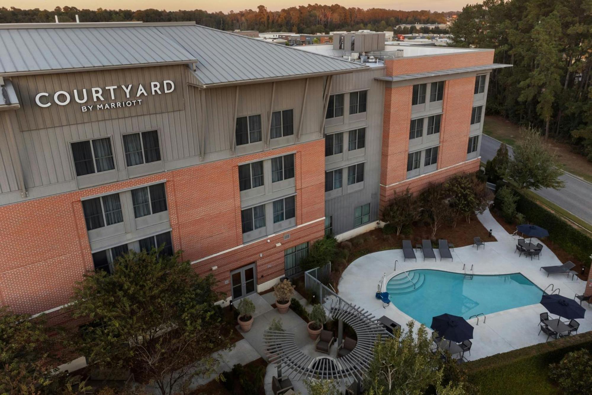 Courtyard By Marriott Charleston Саммервилл Экстерьер фото